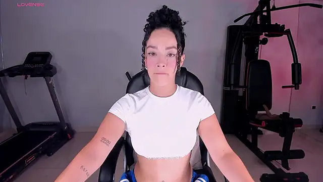 AlessaRomero online show from March 11, 8:11 pm