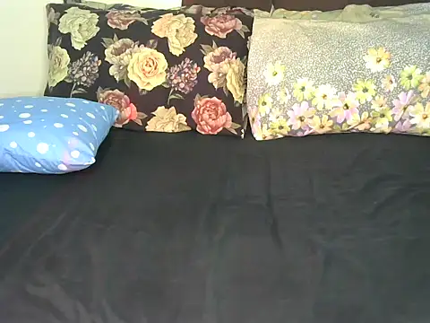 Bella cute01 online show from February 13, 10:00 pm