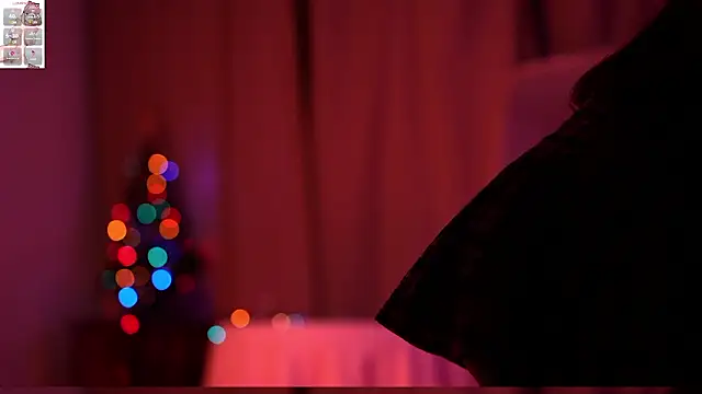 SweetyKitty18 online show from March 17, 5:17 pm