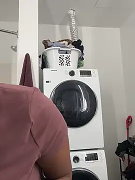 Your Paris online show from December 13, 7:53 pm