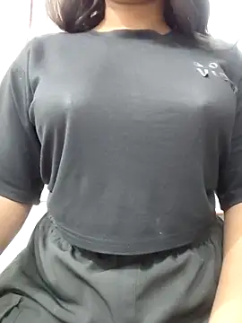 MohiniHott online show from December 4, 6:37 am