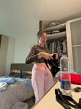 casalinga88 online show from March 19, 7:02 am