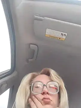 xWhoreAbleX Pika online show from December 2, 4:42 pm