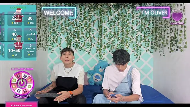 oliverhot2005 online show from January 9, 7:40 pm