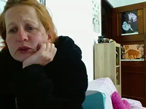 ViioletaMora online show from February 20, 6:26 am