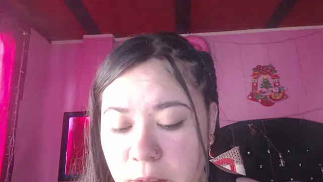 NikkiRous  online show from October 3, 2:44 pm