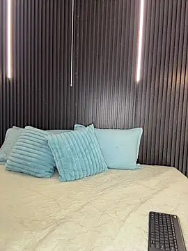 Ema azel online show from March 7, 3:19 pm