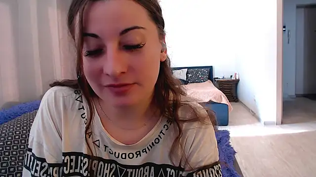 Helen Adams  online show from June 25, 5:23 am