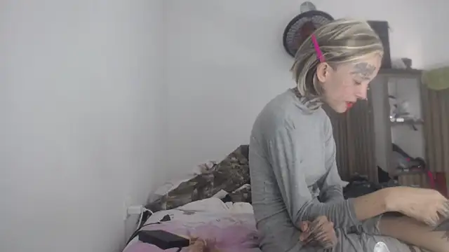 barbara anal squirt  online show from April 7, 9:06 pm