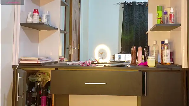 online bestie online show from September 16, 7:38 am