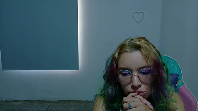 WandaDoll online show from February 4, 12:19 pm