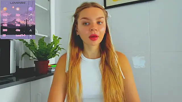 Molly sweetie online show from July 6, 6:51 am