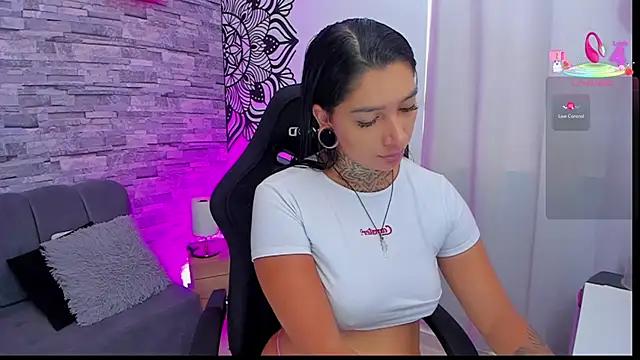 LouaneBourVip online show from October 7, 1:37 pm