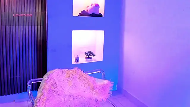 BlakmillerrGilson online show from February 7, 7:51 pm