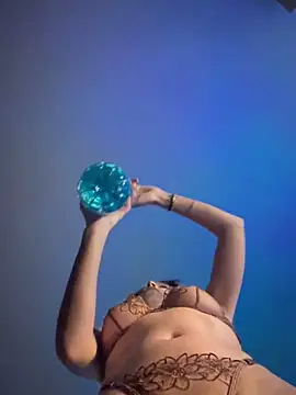 SonyaD  online show from December 2, 5:09 am