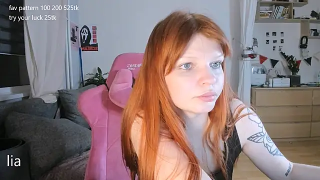lil lia online show from May 15, 11:18 pm