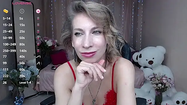 AdrianaSea online show from October 9, 10:08 am