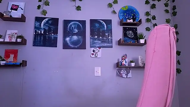 macey elliot  online show from September 12, 7:21 pm