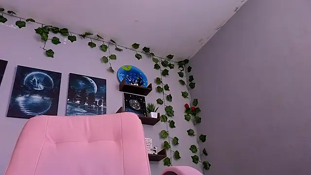 macey elliot  online show from September 9, 5:02 pm