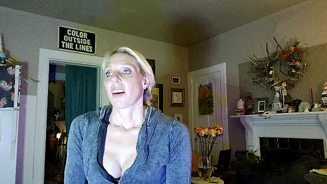 Glamazonx online show from January 7, 1:09 am