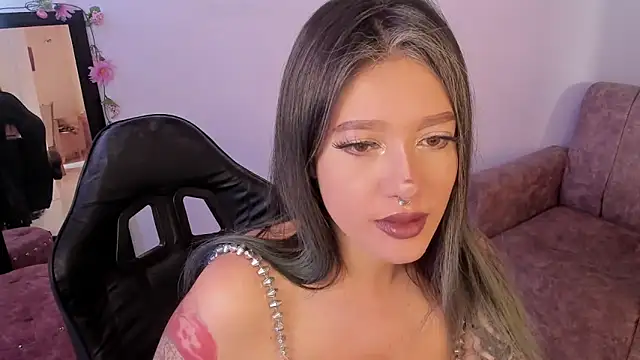 kat apple online show from April 18, 7:58 pm