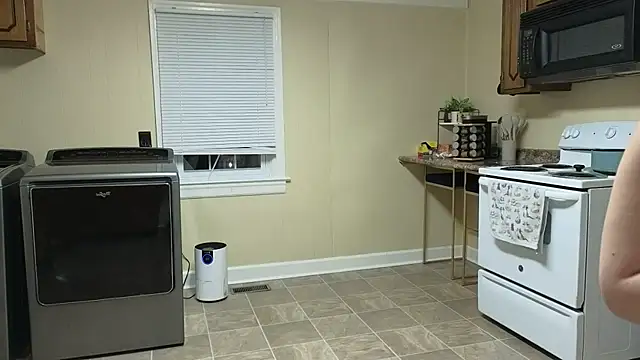 sexylilly69 online show from November 4, 2:49 am