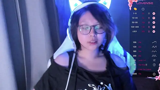 maydaykimmy online show from September 28, 9:42 pm