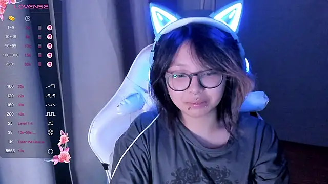 maydaykimmy online show from November 19, 8:42 pm