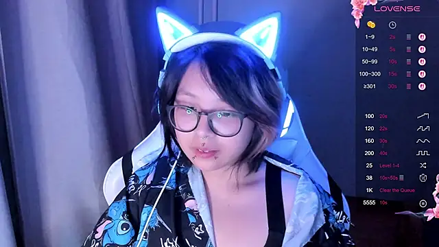 maydaykimmy online show from October 18, 9:16 pm