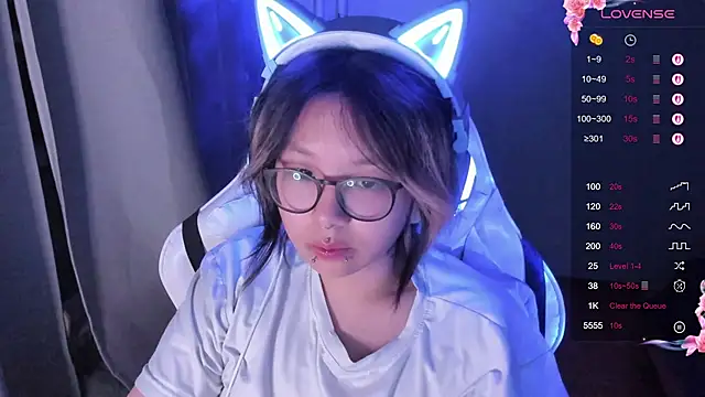 maydaykimmy online show from October 1, 10:37 pm