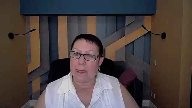 BarbaraTurners online show from November 17, 7:36 pm