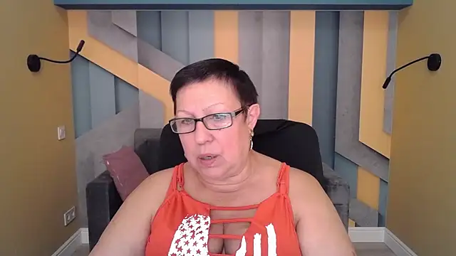 BarbaraTurners online show from September 29, 6:46 pm