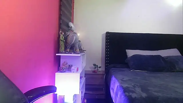 charlotedoll online show from October 12, 1:19 am