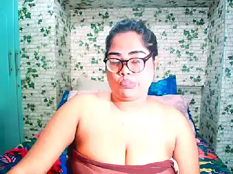 Indian Lola00 online show from July 1, 7:46 pm
