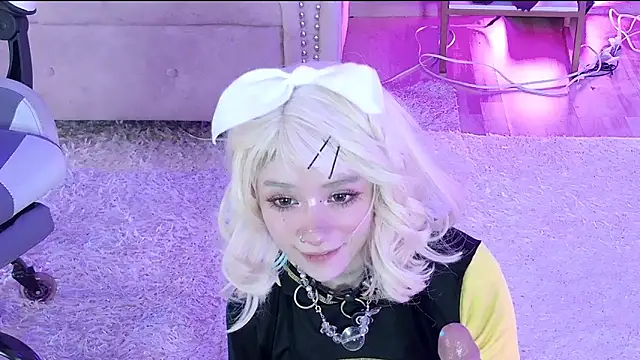 zephirahabney online show from November 15, 4:08 pm