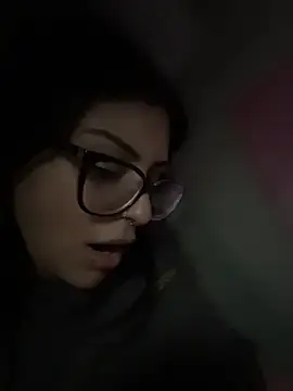ThickerThanYoBitch online show from May 17, 12:37 pm