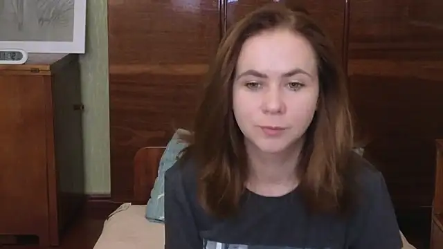 Riley Roo online show from September 12, 9:07 am