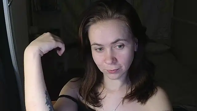 Riley Roo online show from December 4, 7:58 pm