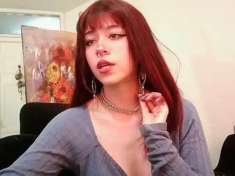 SuzzyyM online show from September 21, 9:57 pm