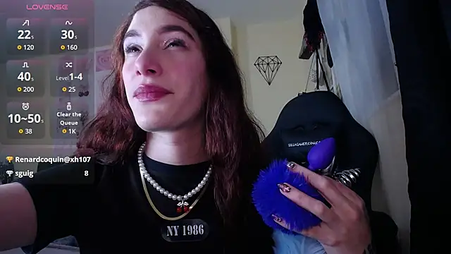 IsaBaileys  online show from April 8, 3:19 am