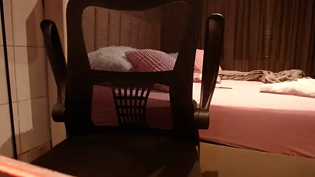 BabyBarbee online show from December 15, 5:29 pm