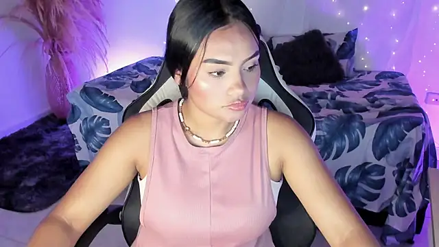 Riana Kean online show from March 30, 2:38 pm