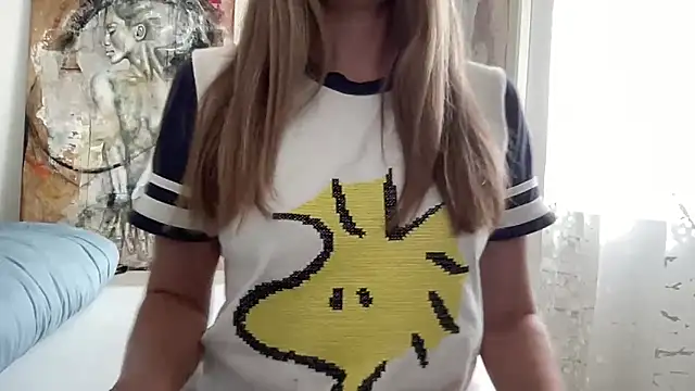 LisaFlower online show from September 28, 8:52 am