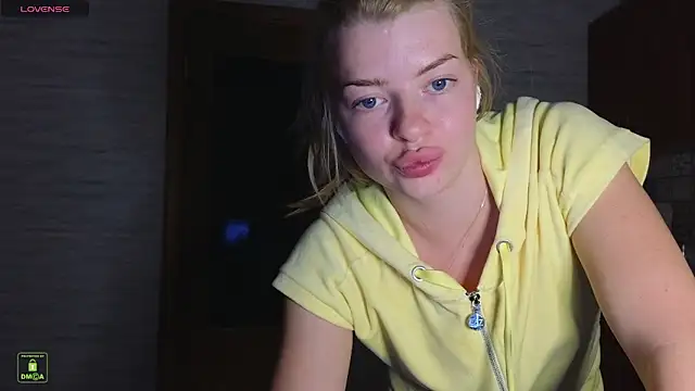 RinaBlondie online show from October 7, 11:53 pm