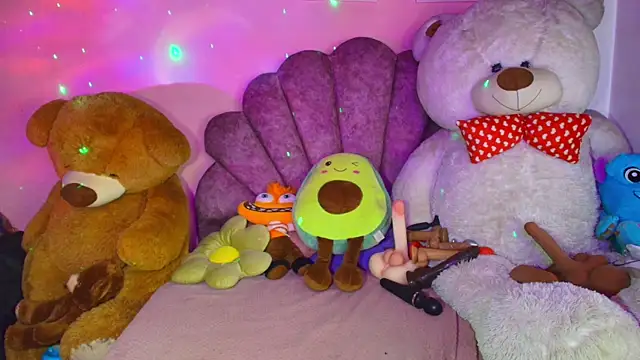 Pocahontascute 33 online show from April 10, 5:24 am