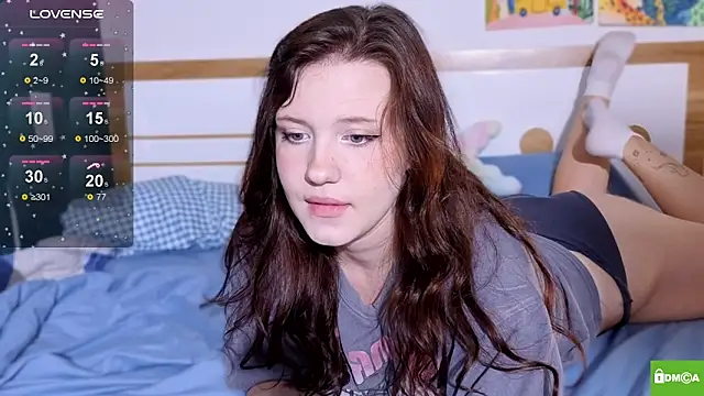 HanahW online show from November 16, 11:43 am