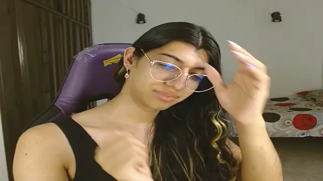 engielphoenis14 online show from September 23, 9:46 pm