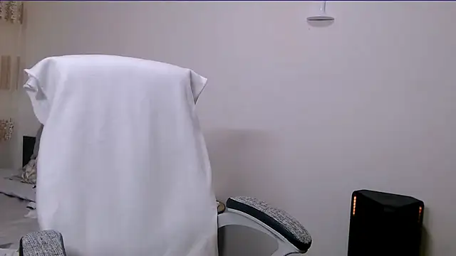 Evadesirex46 online show from April 1, 4:59 pm