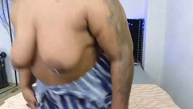 charlotte 077 online show from October 2, 3:44 am