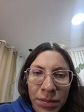 karlamorris  online show from November 29, 7:07 pm